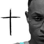 La parte de un poste que sobresale del suelo mide 10 metros y la enterrada mide 4 metros