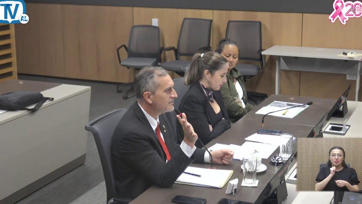 Conformar la Comisión Especial de Transición CET