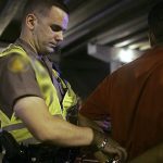 Conducir bajo la influencia de bebidas alcohólicas es delito