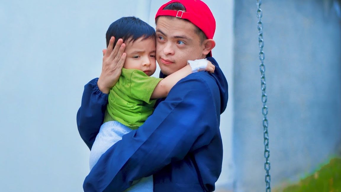 Ayudar y dar sin esperar nada a cambio