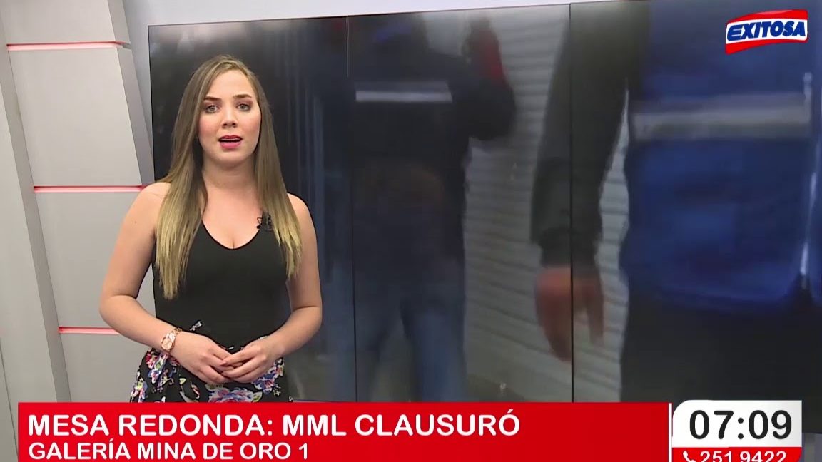 Examinar el estado de la galería de la mina