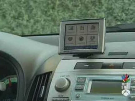 ¿Manejar un GPS mientras se conduce es peligroso?