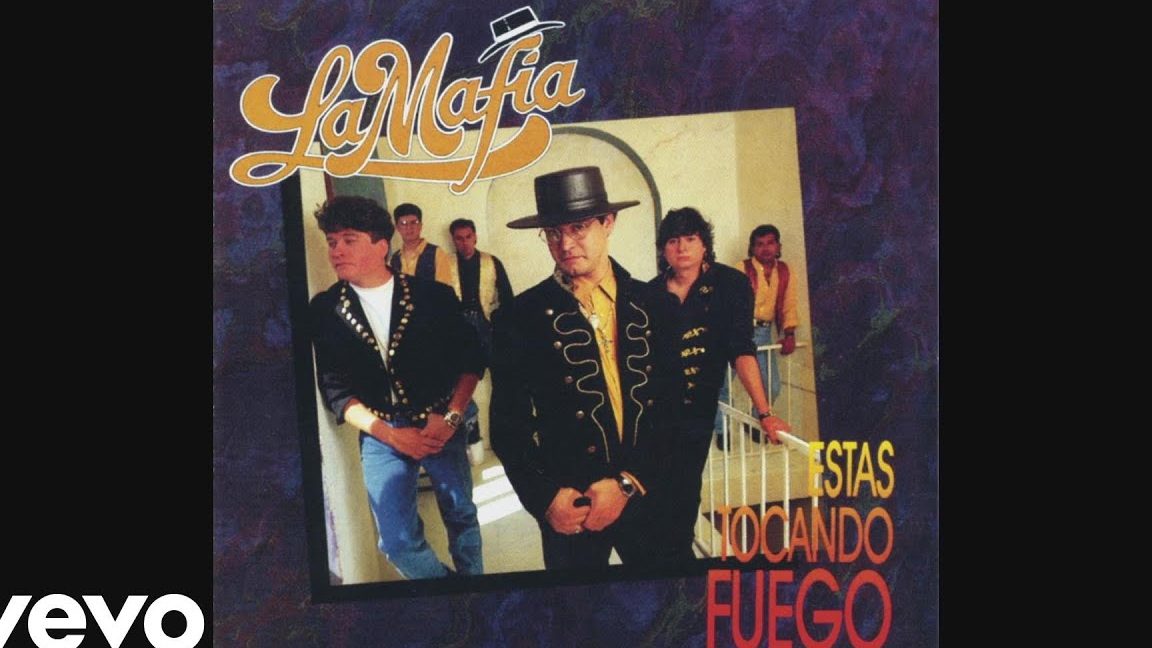 Reservar la mafia se sienta a la mesa