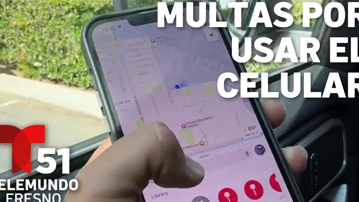 Utilizar dispositivos de telefonía móvil sujetándolos con la mano mientras se conduce