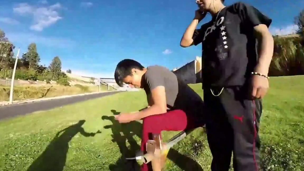 Falta especificar la identificación unívoca del movimiento