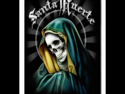 Desplegar el dron en la biblioteca de la Santa Muerte