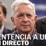 El juez determina la sentencia de un juicio